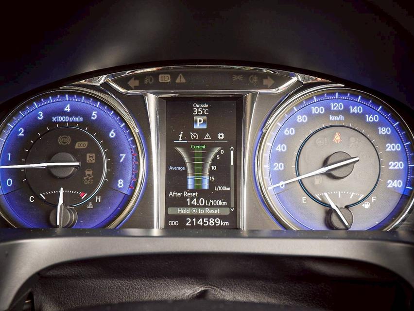 รหัสรถ QT7997 TOYOTA CAMRY 2.0 G เกียร์ Auto สีบรอนซ์เทา ปี2015 (MNC) 12