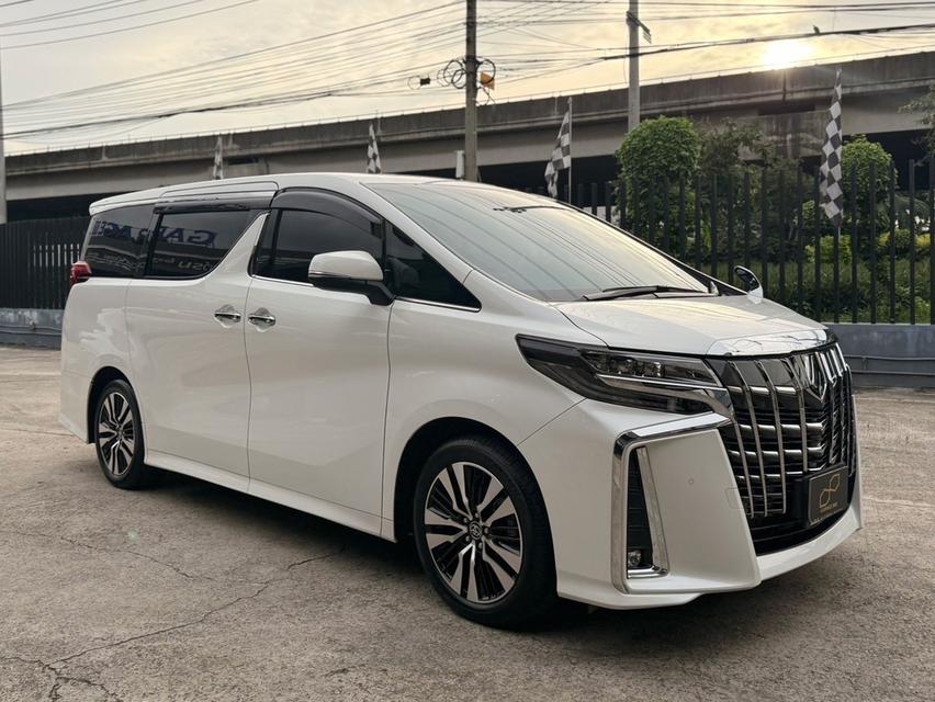Toyota Alphard 2.5 SC Package ปี 2023 สีขาว 1