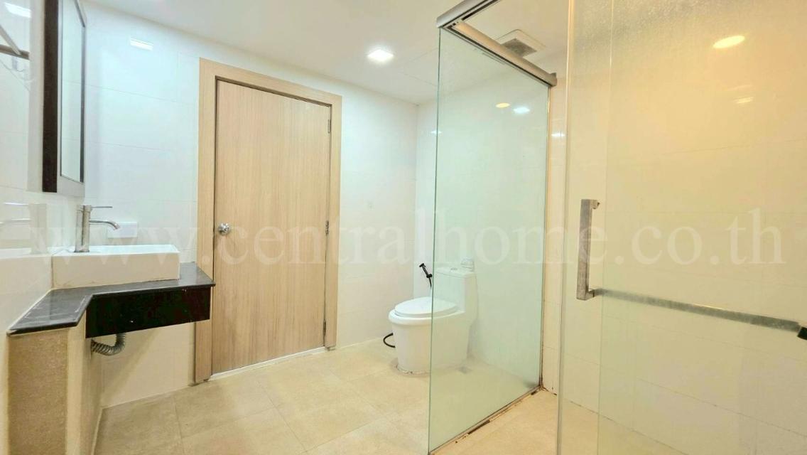 ให้เช่า คอนโด เดอะ ลอฟท์ บีช บางแสน ห้องมุม วิวทะเล พร้อมอยู่ 17