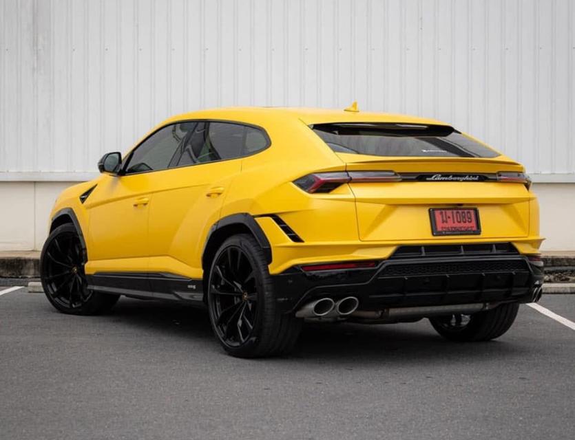 Lamborghini Urus ปี 2024 3