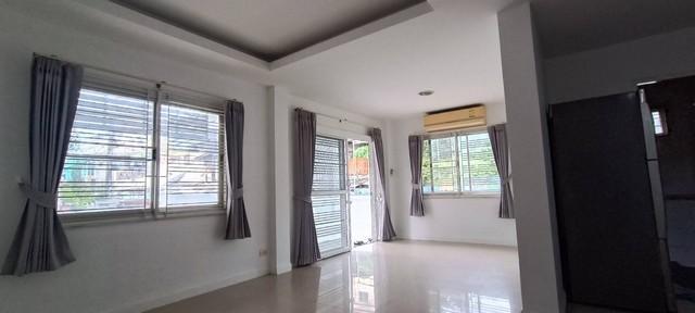 ให้เช่าบ้านเดี่ยว 2 ชั้น 54 ตร.ว. ย่านเจริญราษฎร์ สาทร เหมาะทำออฟฟิศ หรือพักอาศัย ใกล้เทอมินอล21 2
