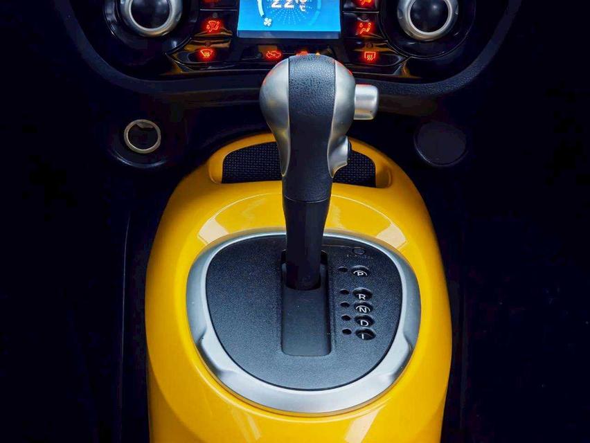 2017 NISSAN JUKE 1.6V 8