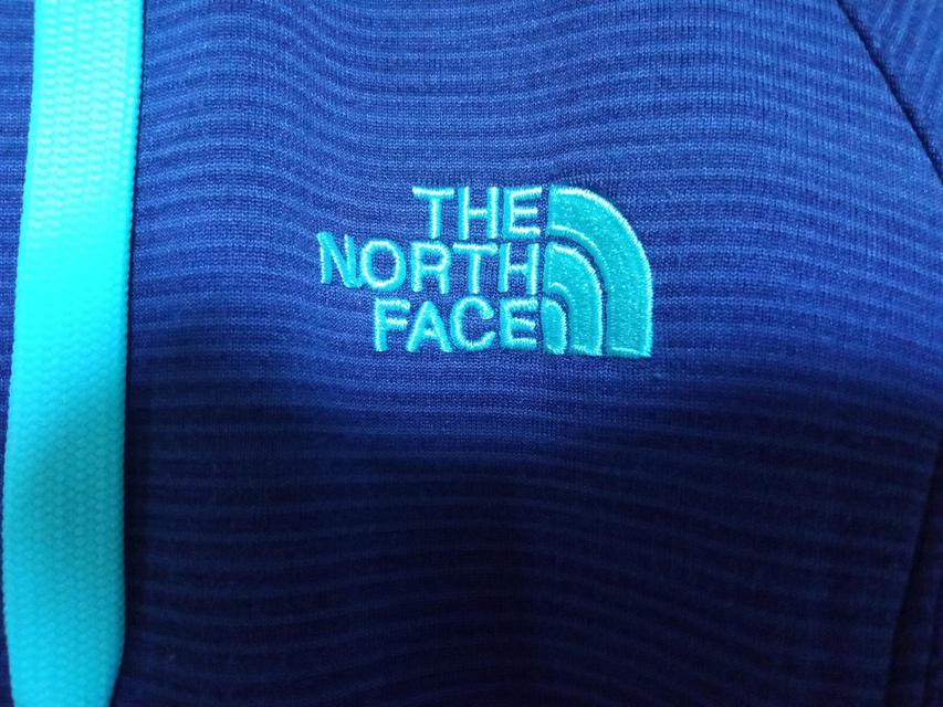 เสื้อแจ๊คเก็ตมีฮูดกันหนาว the north face สำหรับคุณผู้หญิง ป้ายไซร์ L วัดจริง M