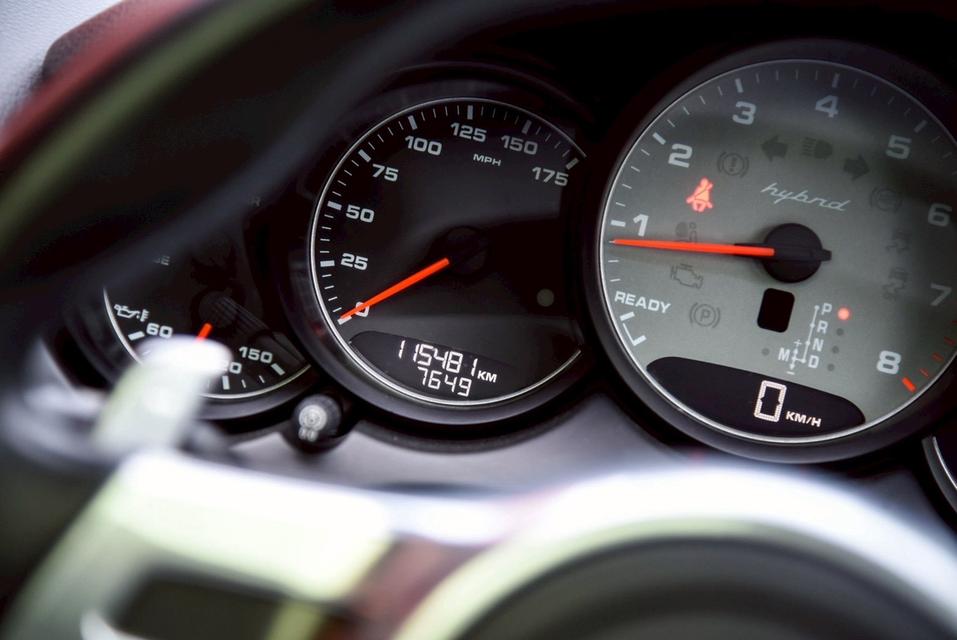 รหัสรถ CBL6188 Porsche CAYENNE 3.0 S Hybrid 4WD AT 2011 รูปที่ 16