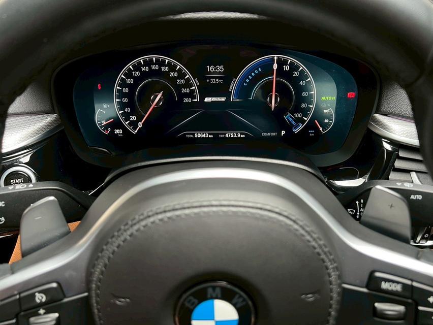 BMW 530e M SPORT 8