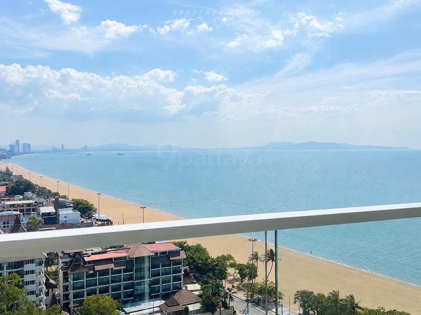 For Sale — Sea View Condo at Cetus Beachfront Pattaya, JomtienCondo for sale at Cetus Beachfront Pattaya, located directly on Jomtien Beach Road 2