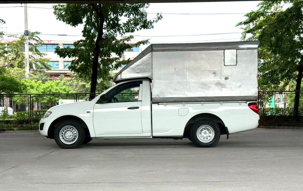 2014 Mitsubishi TRITON 2.4 เบนซิน หัวเดียว MT รถพร้อมใช้ สภาพเยี่ยม รูปที่ 5