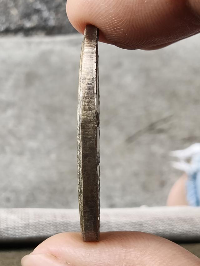 เหรียอาจารย์ฝั้น อาจาโร รุ่นแรก รูปที่ 4