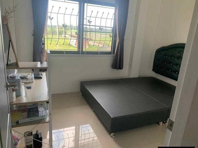 ให้เช่าบ้านบ้านบึงชลบุรี ให้เช่าหมู่บ้านธนาสิริ บ้านบึง มี 3 ห้องนอน 3 ห้องน้ำ 1 ห้องครัว บ้าน 2 ชั้น จอดรถได้ 2 คัน 8