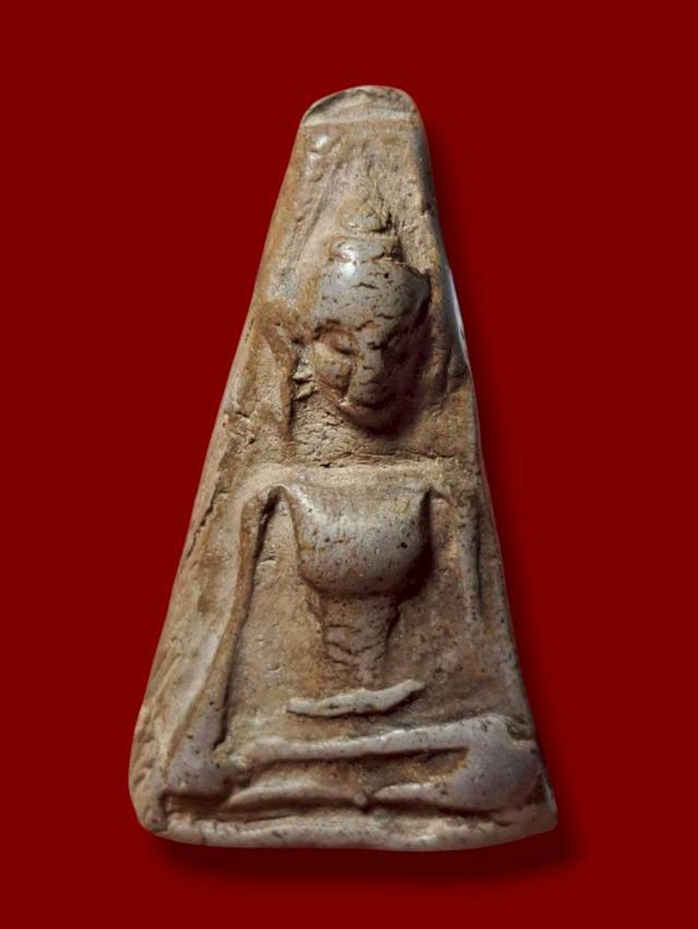 พระผงสุพรรณ เปิดให้บูชาจ้า