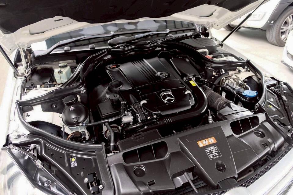 รหัสรถ 12AT7357 ขาย Benz E200 Coupe AMG W207 ปี 2012 7