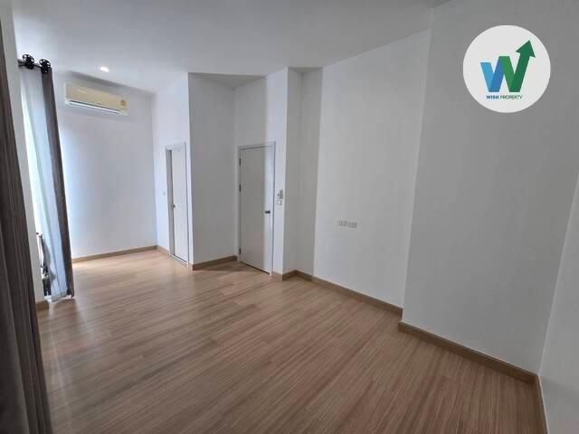 ขายทาวน์โฮมกัสโต้ บางนา-สุวรรณภูมิ 3 ห้องนอน 2 ห้องน้ำ หลังมุม 8