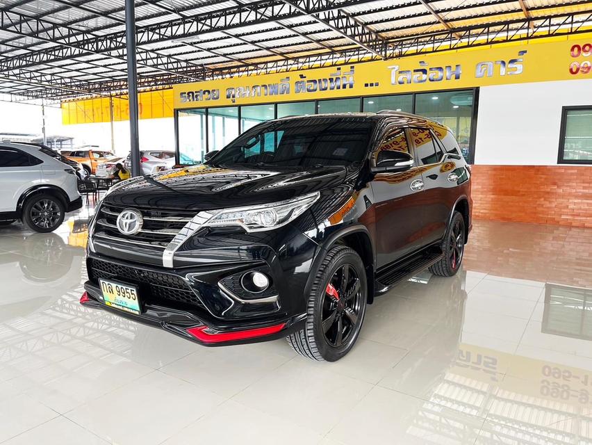 Toyota Fortuner 2.8 TRD Sportivo (ปี 2017) SUV AT