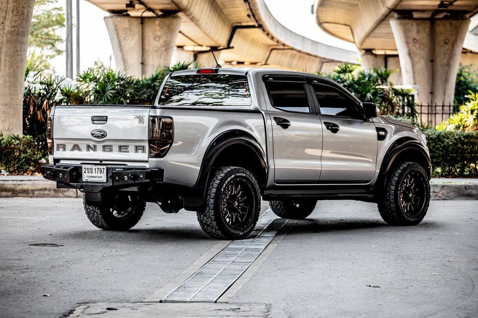 Ford Ranger 2.2 XLT Hi-Lander Double Cab เกียร์ MT ปี 2022 สีเทา ใหม่มากๆ 5