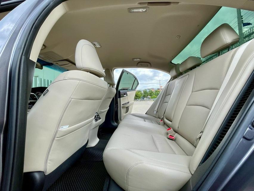 รหัสรถ AP3434 Honda Accord 2.0 HYBRID ปี 2017 สีเทา 13