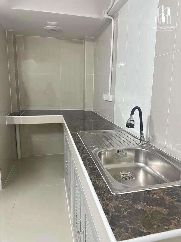 ทาวน์เฮาส์รีโนเวทใหม่ทั้งหลัง พร้อมดาดฟ้า ย่านปทุมธานี 8