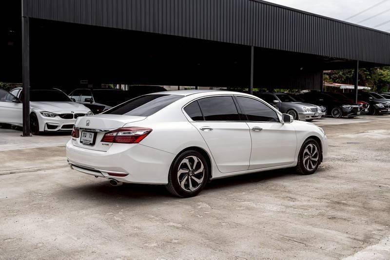 (แจ้งรหัสรถ 67GG73 ) #Honda #Accord 2.0E ปี 2018 รูปที่ 11