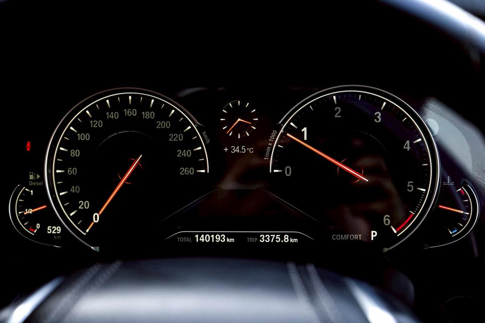 รหัสรถ CBL2364 BMW 520d Sport G30 AT 2018 18