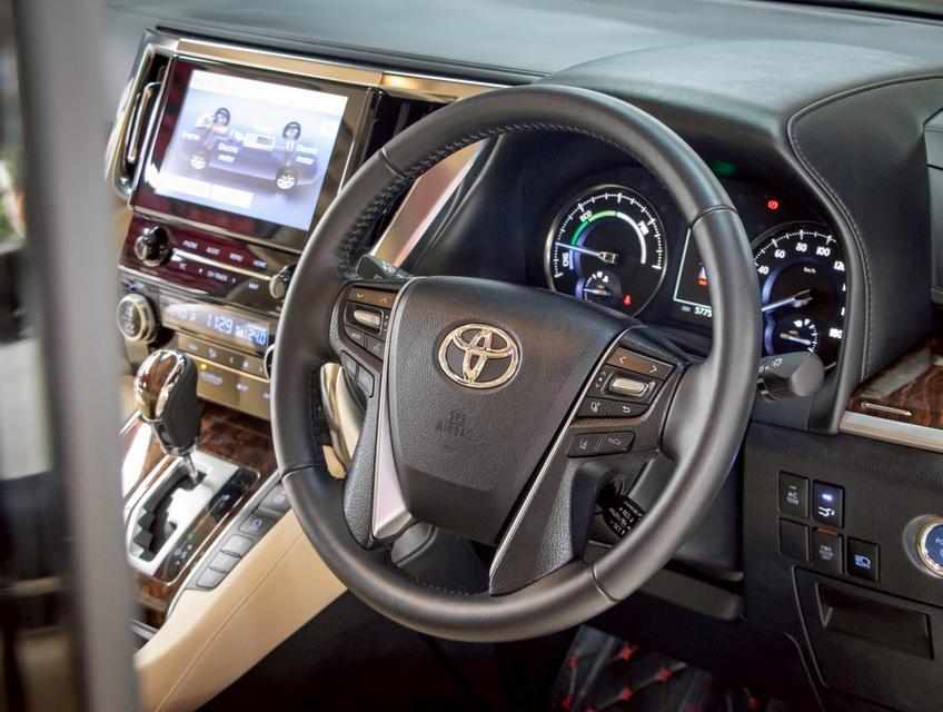 TOYOTA Alphard 2.5 HV 4wd ปี 2022 รถใช้น้อยมา วิ่ง 50,000 กม แท้ๆ รถเดิมๆทุกชิ้น 15