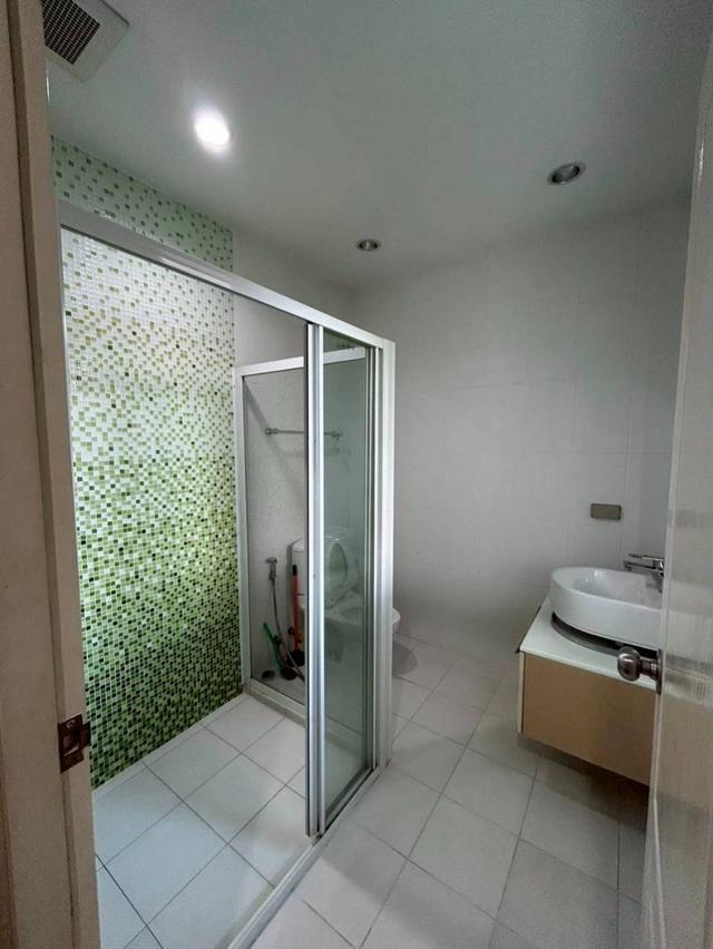 Sale / Rent Grand Bangkok boulevard Kasert- Nawamin 129 square wah. With a bid swimming pool. 5 bedrooms 7 bathrooms Fully furnished Sale 30 Million 4