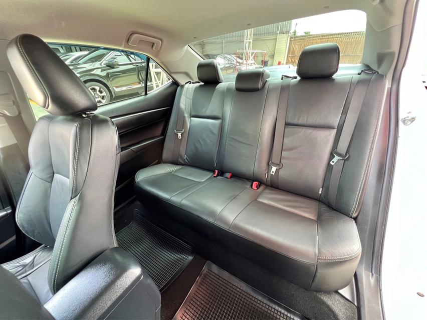 TOYOTA Altis 1.8S TOP ปี 2014