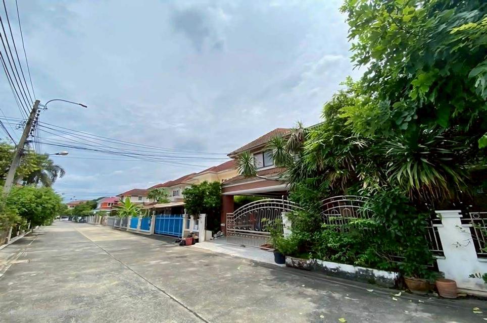 ขายบ้านเดี่ยว 2 ชั้น ในหมู่บ้านรัชดา1 (ซอยลาดพร้าว 80 แยก 24) ใกล้เซ็นทรัลอีสต์วิลล์ (N.1770) 1