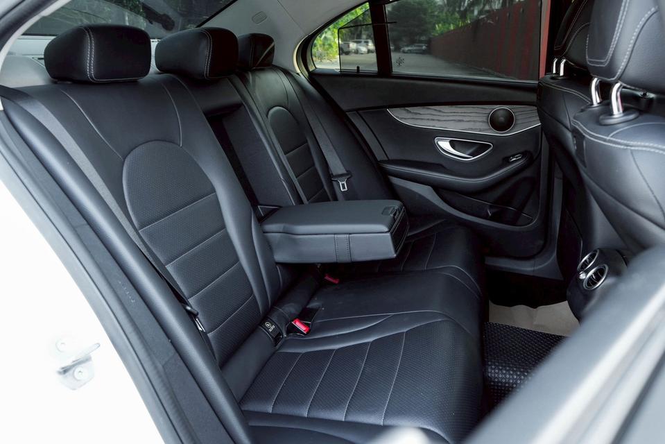 Mercedes-Benz C350e Avantgarde W205 AT 2018 รูปที่ 12