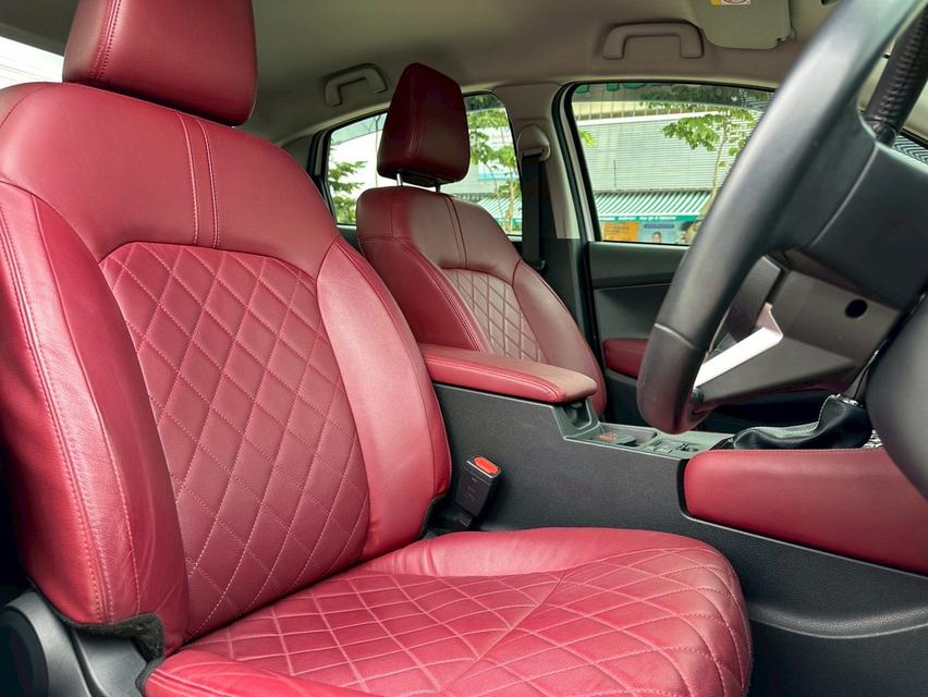 TOYOTA ATIV Sedan Premium Luxury 2022  11