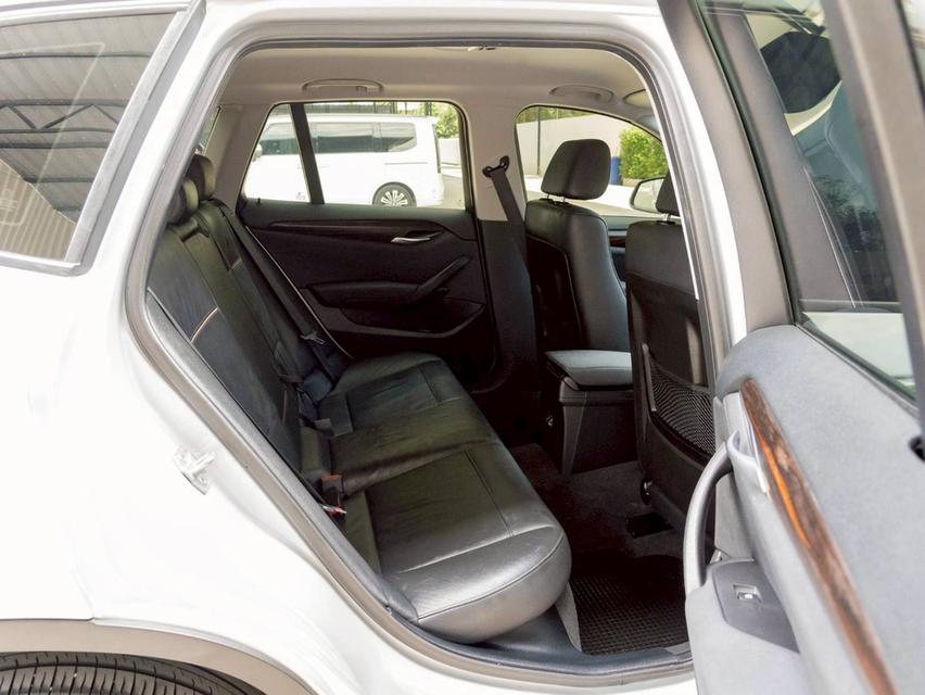 BMW X1 sDrive 20d M Sport ปี 2013 ♨️ ประกันเครื่องเกียร์3ปี30000km.♨️ รูปที่ 10