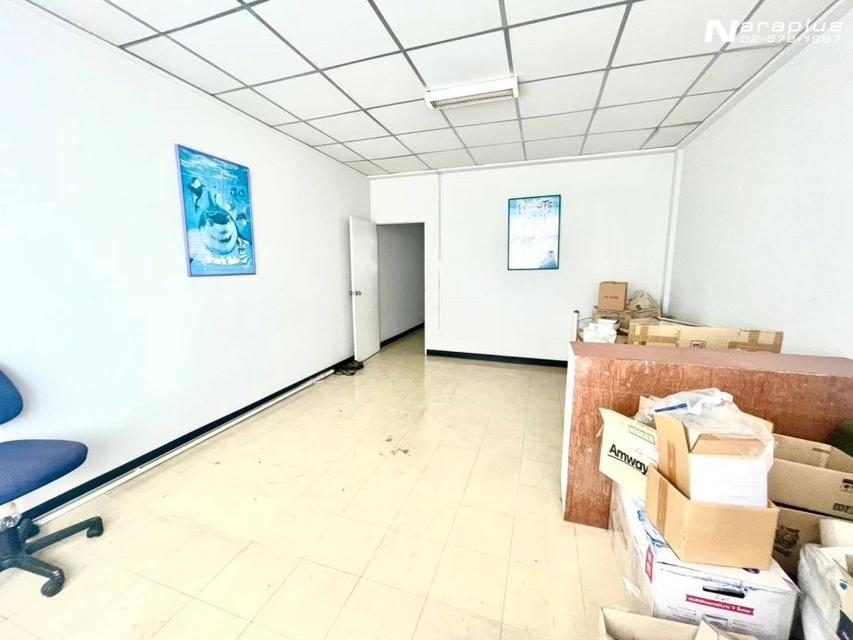 69010076 : ให้เช่าอาคารสำนักงาน 4 ชั้น บนที่ดินขนาด 17 ตร.ว. ทางเข้าหน้า หมู่บ้าน โฮมเพลส ซอยรามคำแหง 140 สะพานสูง ห้องสุดท้ายที่ถูกสุดในย่านทำเลนี้ พ 19