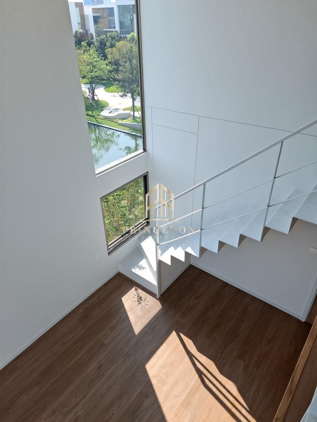 VIVE Rama 9 â Luxurious 3-Story Home in Modern Japanese Design 13