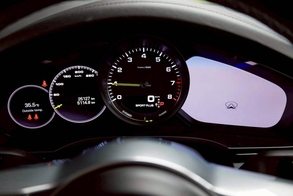 Cayenne E-Hybrid Coupe 10