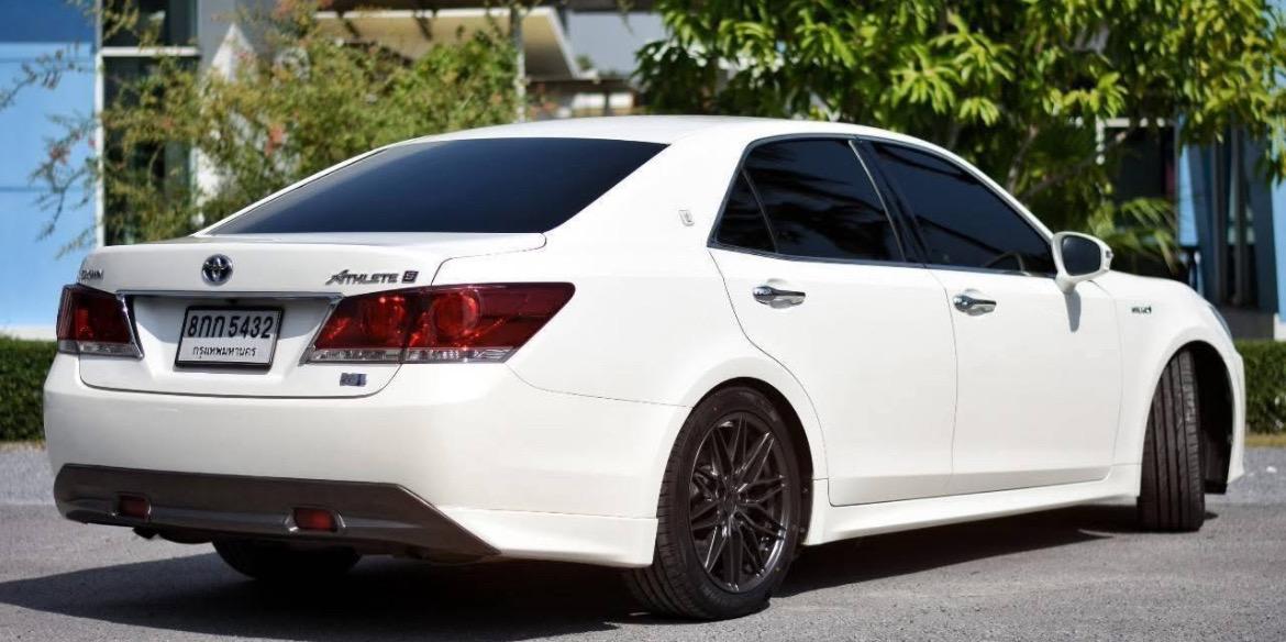 ขายรถ Toyota Crown 2.5 Athlete S 3