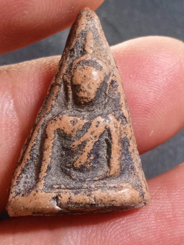 พระเครื่องยอดนิยมต่างๆ