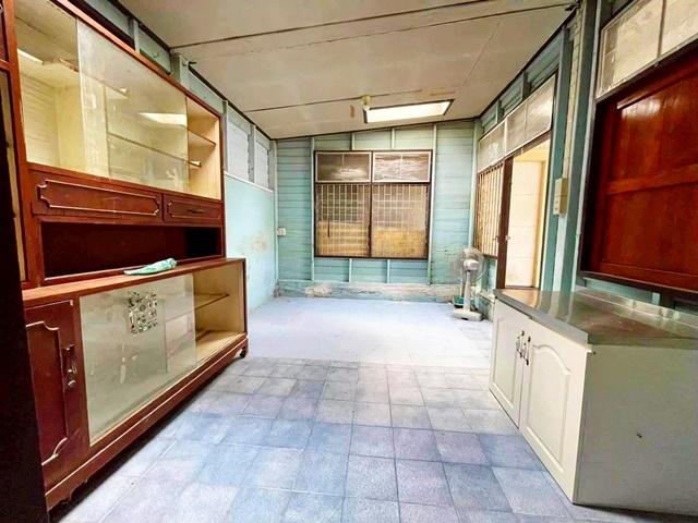 รพ.ศิริราช 2.1 กม. บ้านเช่า 3-4นอน 1น้ำ วัดดีดวด MRTอิสรภาพ 850ม. จรัญ 8-12 ทำเลฝั่งธน ใจเมือง ใกล้รถไฟฟ้า เลี้ยงสัตว์ได 4