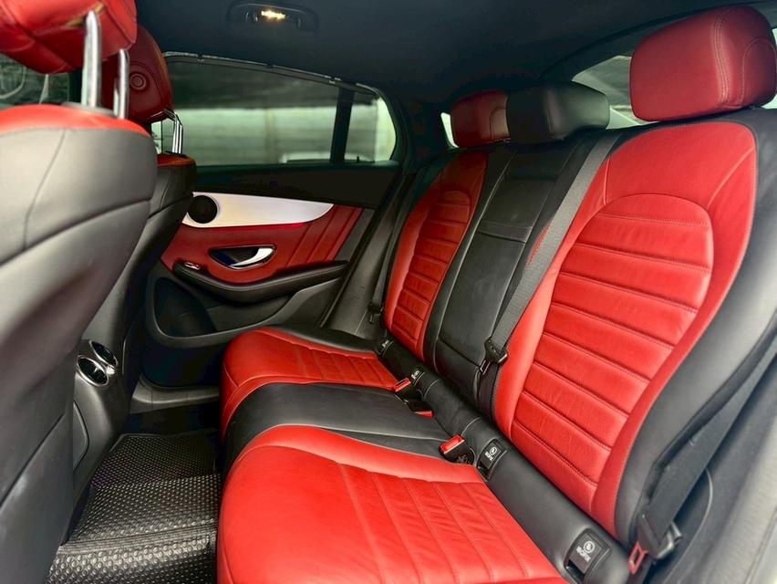 Benz GLC220d AMG Coupe 11