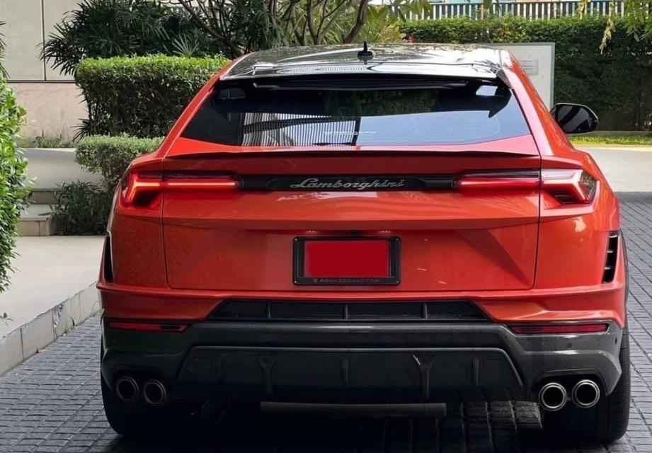 Lamborghini Urus ปี 2023 3