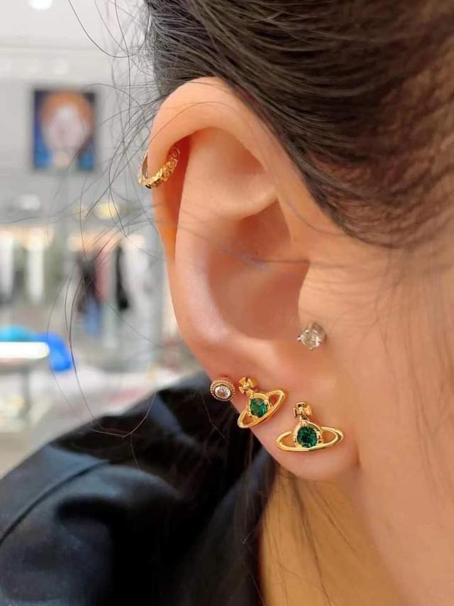 ต่างหู Vivienne Westwood ต่างหูรุ่น Nano Solitaire earrings 2