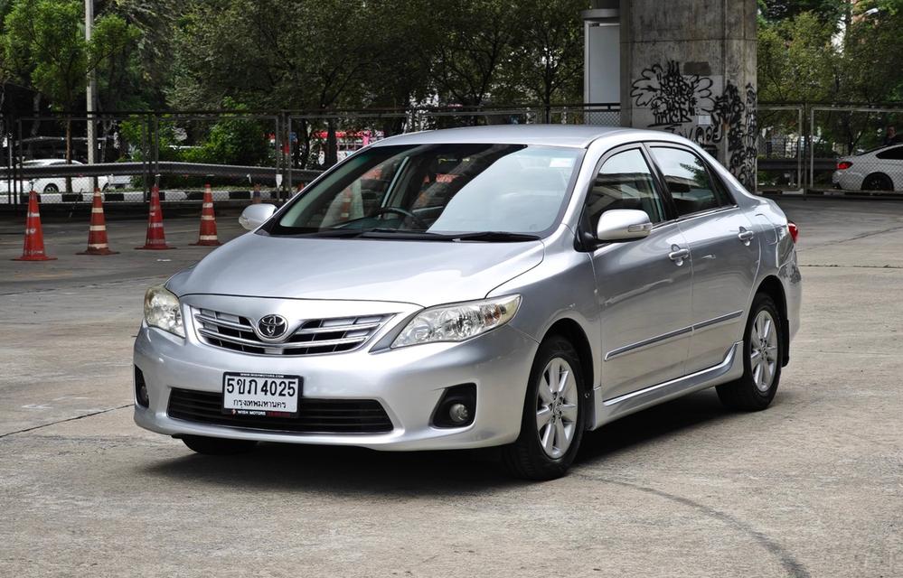 Toyota Altis 1.6 E CNG Auto ปี 2012