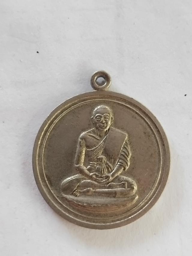 หลวงพ่อเงิน ดอนยายหอม รูปที่ 2