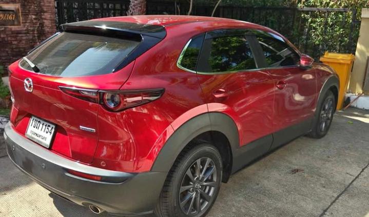 Mazda CX-30 สีแดงสวย