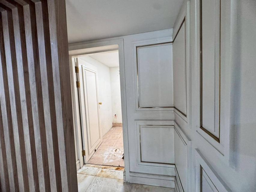 ให้เช่าอาคารพาณิชย์ 5.5 ชั้น ใกล้ BTS เอกมัย เดินทางสะดวก (N.1668) 3