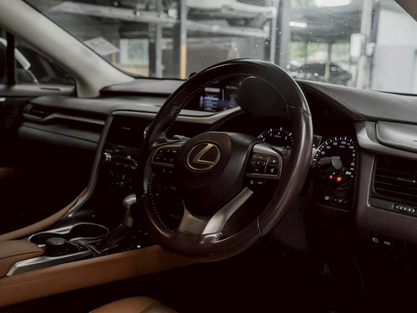 รหัสรถ 67GG1211 Lexus RX300 ปี 2019