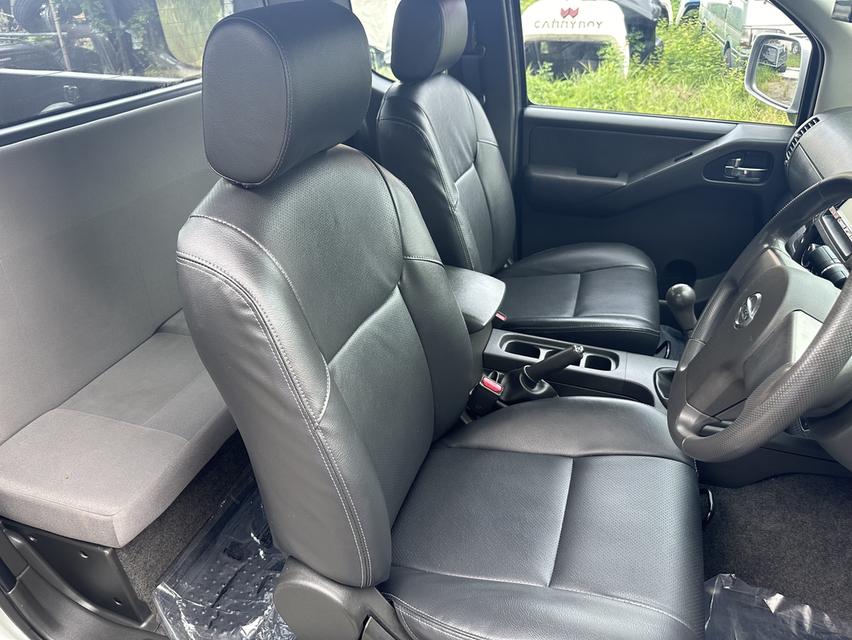 Nissan navara 2.5 SE