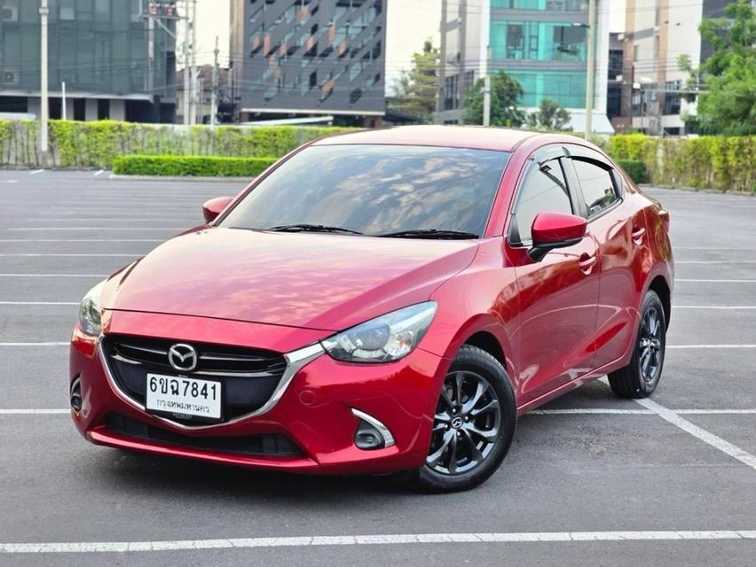 รหัส QT7841 Mazda2 Skyactive 1.3 Sport High connect เกียร์ Auto สีแดง ปี2018 3