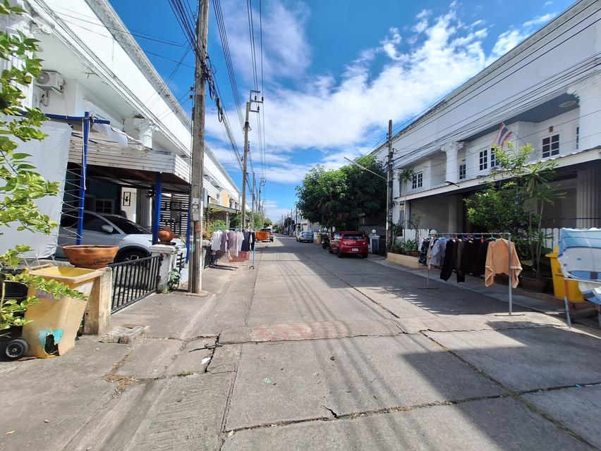 ขาย ทาวน์เฮาส์ หมู่บ้านสวนหลวง วิลล์ 1 บ้านหลังมุม ใกล้สวนหลวง ร.9 ใกล้มหาวิทยาลัยรามคำแหง บาในา URA 12