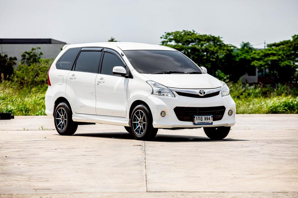 Toyota Avanza 1.5S ปี 2013 Auto สีขาว สภาพดี รูปที่ 5