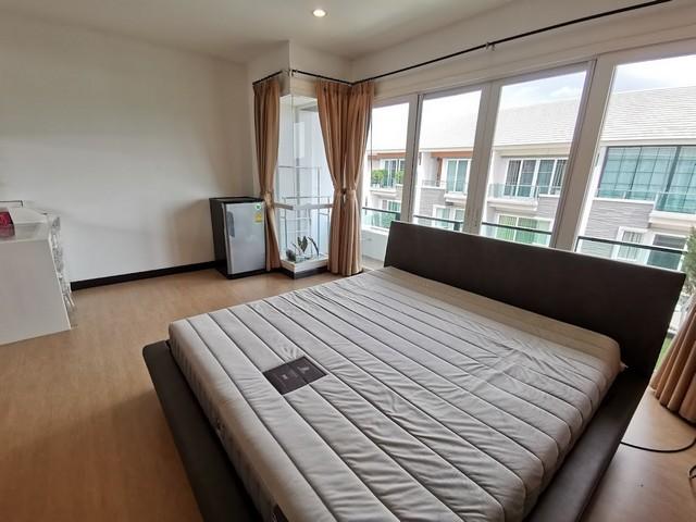 ให้เช่าทาวโฮม 3 ชั้น 21 ตรว. สตรีวิทยา 2 ย่านลาดพร้าว 71 วังหิน สนานิคม ( รีโนเวทใหม่ทั้งหลัง )