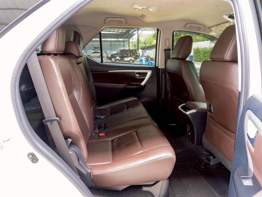 ประกันเครื่องเกียร์3ปี 30,000 km.Toyota fortuner 2.4V 4WD ปีจด 2019 6