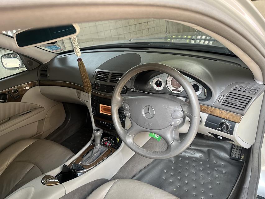 Mercedes-Benz E-Class E200 Kompressor ปี 2008 รถบ้านใช้น้อยไม่เคยชน รูปที่ 5